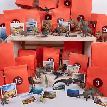 Julekalender for barn - Dinosaurer - 24 dinosaurfigurer og faktakort - Image 2